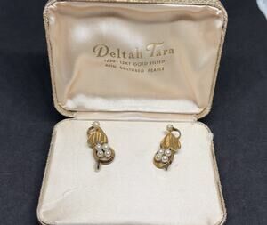 MIB Vintage Deltah 12K Tara Gold Filled Cultured Pearl Heart Earrings ScrewBack